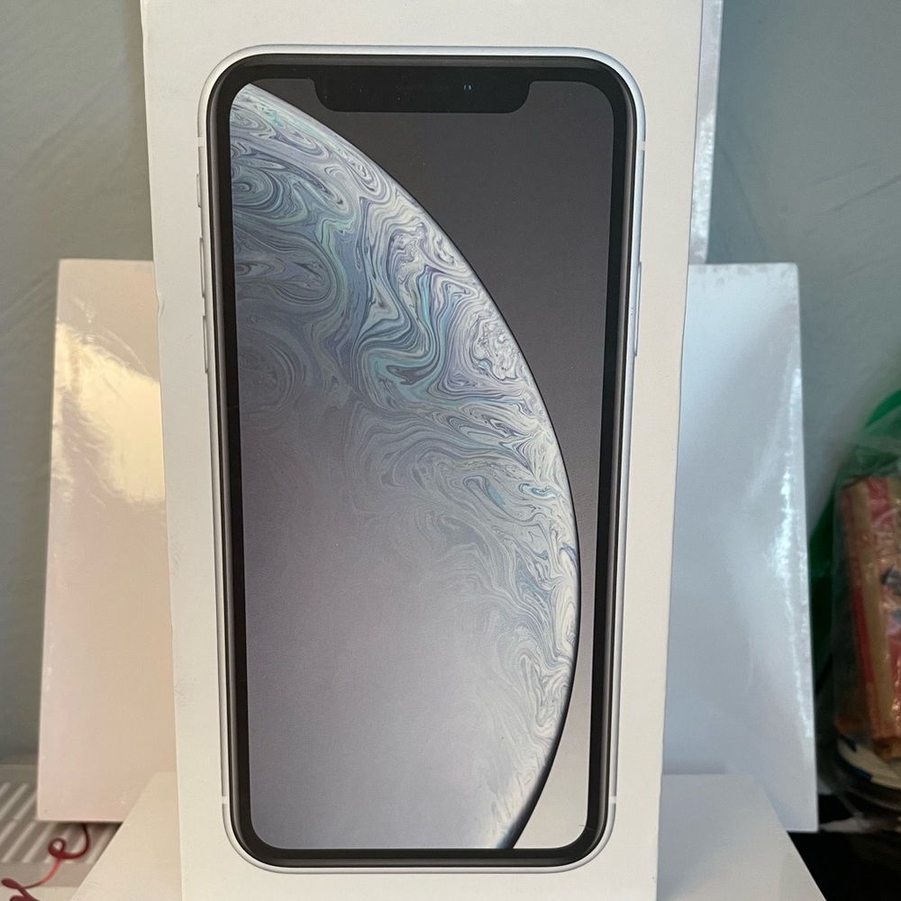 IPhone XR Box